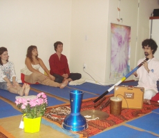 Concerto Meditativo no Antaryamin, em agosto de 2012 ))) com Daniel Ramam e Regina Santos.