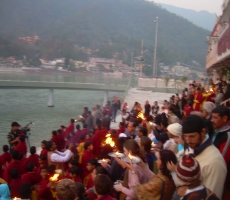 Rishikesh ))) Aarati no Rio Ganges
